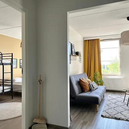 Apartment Spacious With Free Parking