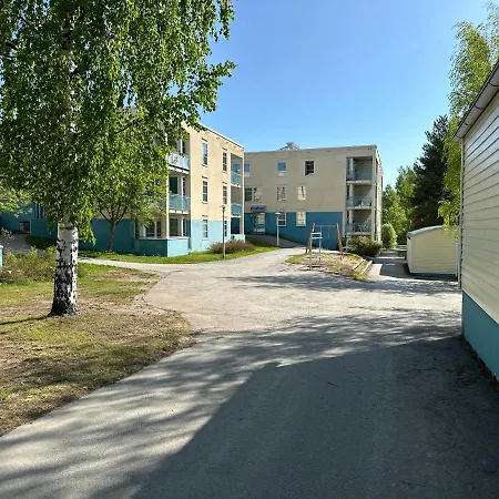Spacious With Free Parking *